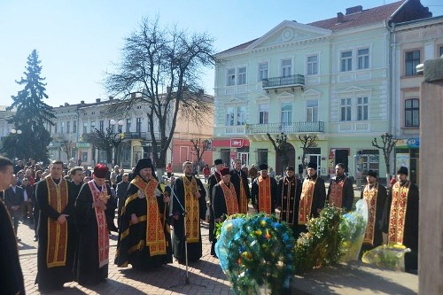 У Коломиї молитвою вшанували 201-у річницю від дня народження Т.Г. Шевченка.(ФОТО)